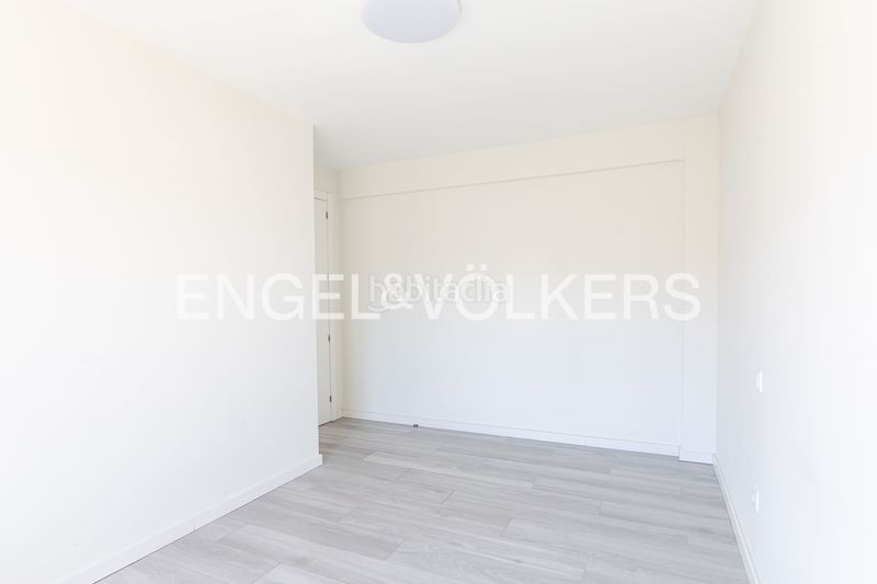 Foto fbd88354-6372-4353-9c92-f05fa1fc57e9. Pis amb calefacció a Ventas Madrid