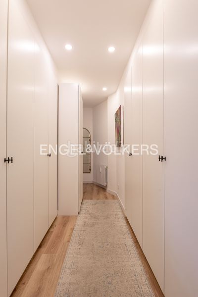 Foto a5d52543-9c82-46b6-b043-56809384d4c6. Pis amb calefacció a Ciudad Jardín Madrid