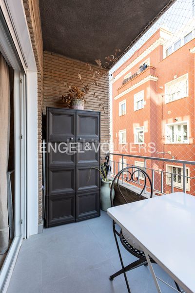 Foto b33da1ea-f488-43a3-8a38-aeeec19f20df. Pis amb calefacció a Ciudad Jardín Madrid