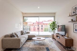 Rent Penthouse  Calle de carmen cobeña. Exclusivo ático de obra nueva con terraza de 18 m, garaje y pisc