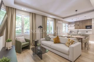 Miete Etagenwohnung  Calle de alcantara. Casa recién reformada en la calle alcántara