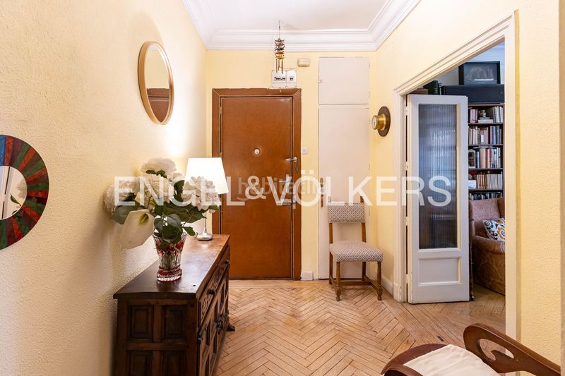 Foto 6a90790d-4326-4c1c-95ad-2a20330fe911. Pis amb calefacció a Lista Madrid