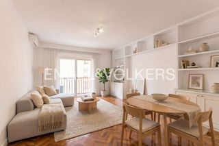 Location Appartement  Agustina de aragón. Amplio piso con garaje en alquiler en salamanca