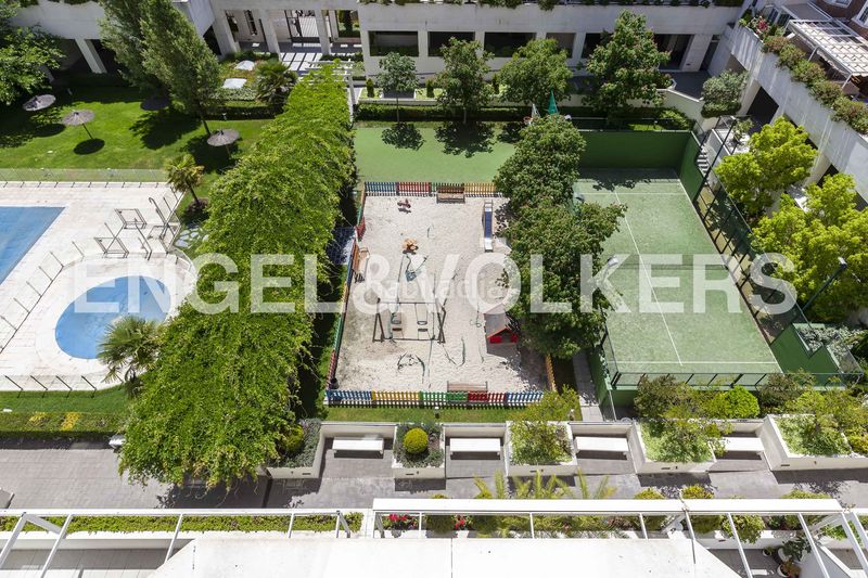 Foto 6672790f-1c1b-460e-b66d-610be9d4fb28. Pis amb calefacció aparcament piscina a Palomas Madrid