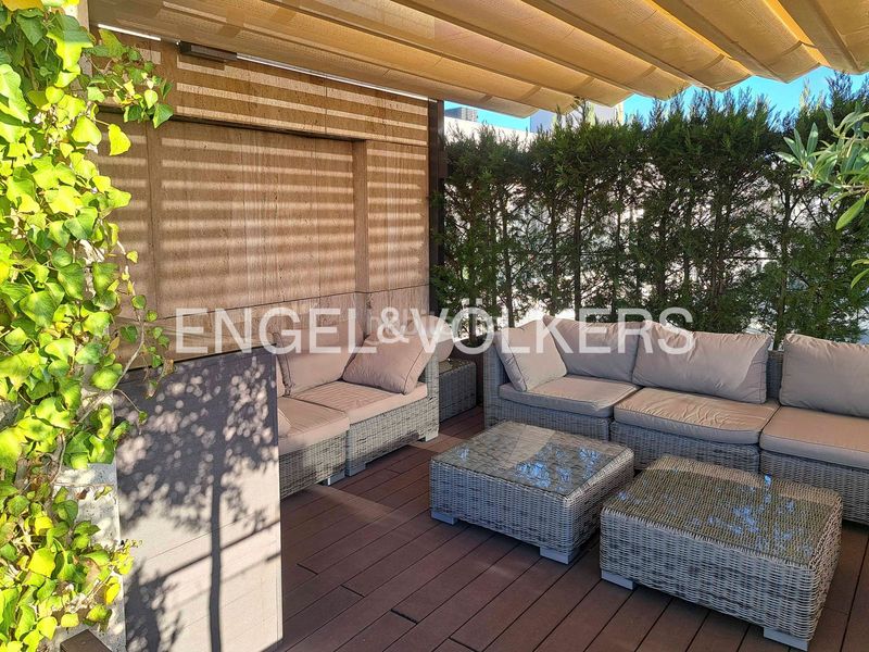 Foto 398b1f5e-0bc5-4fc5-8e7b-da4799215066. Àtic amb calefacció aparcament piscina a Sanchinarro Madrid