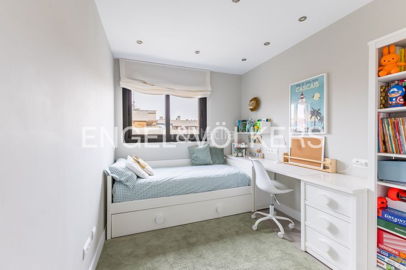 Foto 45820212-abed-4bc9-ae71-48f7907f8821. Àtic amb calefacció aparcament piscina a Sanchinarro Madrid