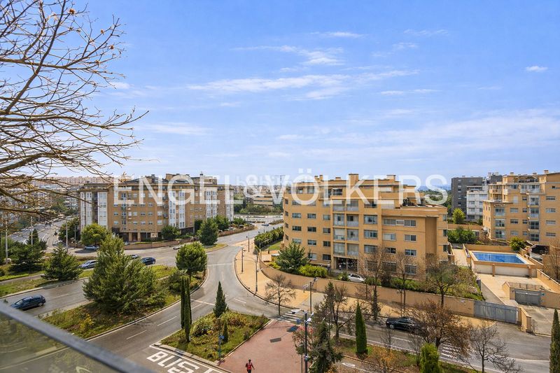 Foto ace3987f-ae25-4587-9144-90952d7d94c7. Àtic amb calefacció aparcament piscina a Sanchinarro Madrid