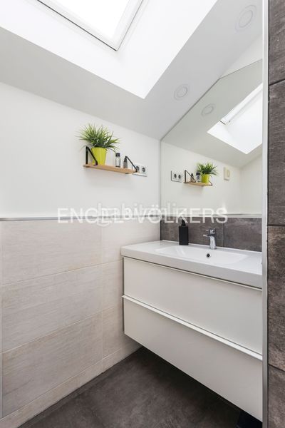 Foto a3005e3c-513b-4af3-af72-8dd3b6e39805. Casa amb calefacció aparcament piscina a urbanización La Moraleja La Moraleja