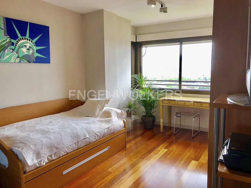 Foto f9d5788c-78d6-4202-8d0f-277614f871f7. Àtic amb calefacció aparcament piscina a Castilla Madrid