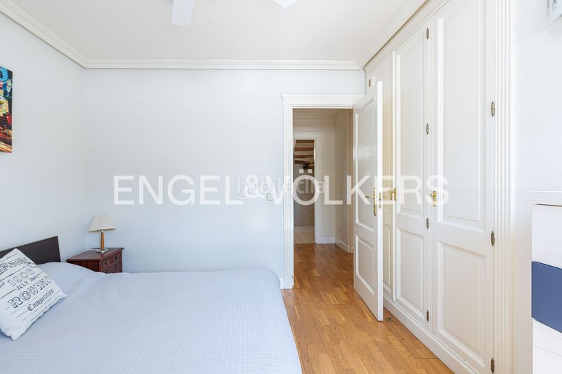 Foto 0f826276-94dd-4310-9880-4ff96a5f4033. Casa amb calefacció aparcament piscina a La Canaleja Galapagar