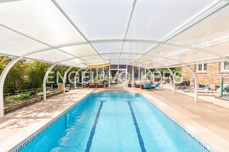 Foto 2698e34f-179d-400f-816b-9706ac0a8b12. Casa amb calefacció aparcament piscina a La Canaleja Galapagar