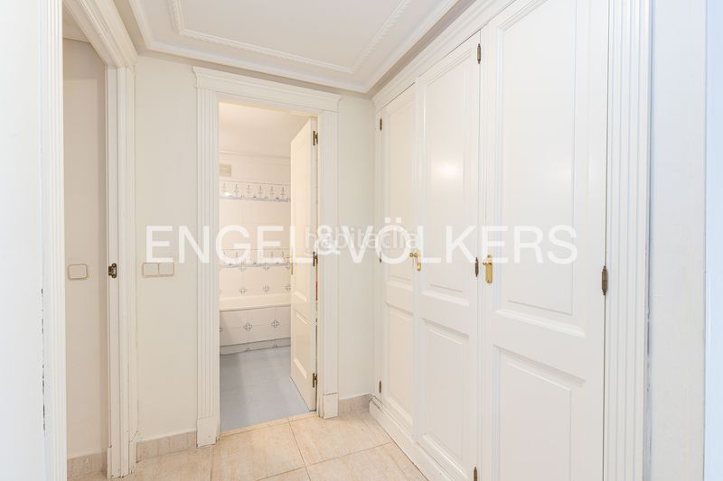 Foto 60ed90ef-ba30-4a0c-bed9-7f7d245cf713. Casa amb calefacció aparcament piscina a La Canaleja Galapagar