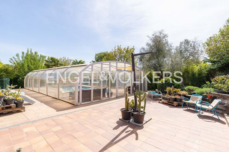 Foto 6acd27e4-ee34-493d-a6b2-6a8242a0a05e. Casa amb calefacció aparcament piscina a La Canaleja Galapagar