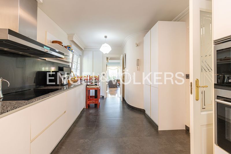 Foto 98d6232b-d813-4267-ae3f-84b7b2288ebc. Casa amb calefacció aparcament piscina a La Canaleja Galapagar