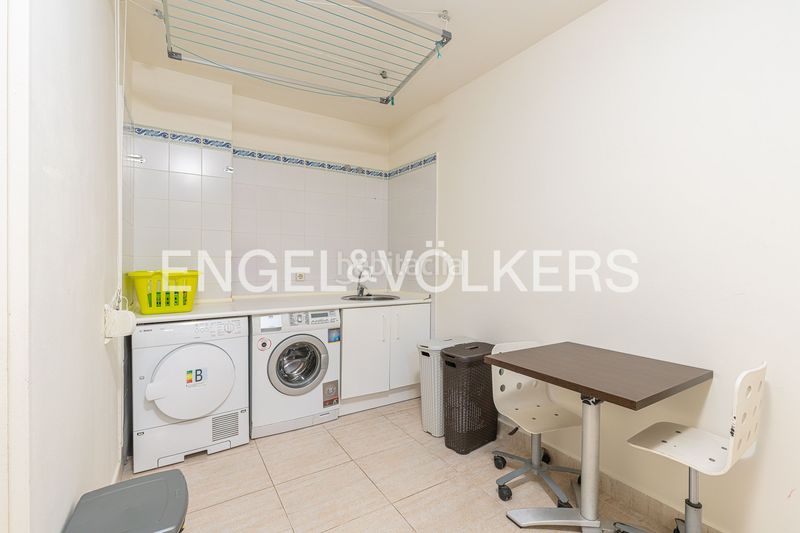 Foto f69d8b63-28bc-4ab0-b092-f0b54b29e589. Casa amb calefacció aparcament piscina a La Canaleja Galapagar