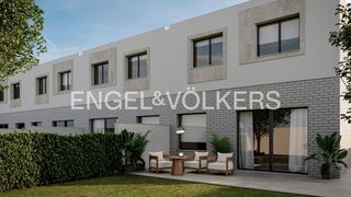 Casa en Estación-Manantiales. Precioso chalet adosado de obra nueva en guadalajara