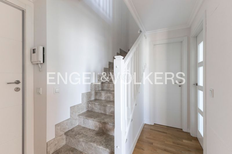 Foto 2134bfea-78ba-4aec-9b3c-792a27d6f764. Àtic amb calefacció aparcament piscina a Valdebebas - Valdefuentes Madrid