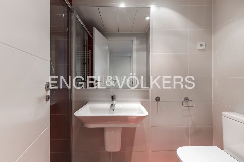 Foto 274ed40c-caf1-440f-9a64-631c043577fe. Àtic amb calefacció aparcament piscina a Valdebebas - Valdefuentes Madrid