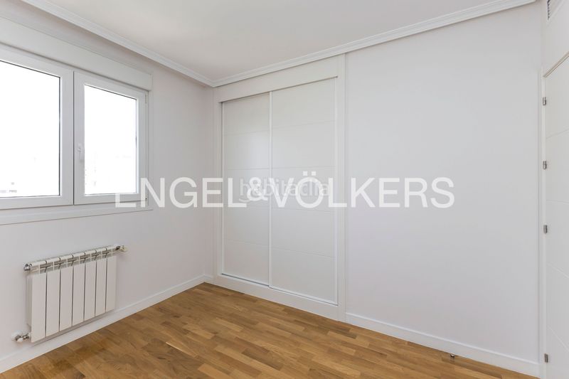 Foto 300bcab8-a286-4406-87c2-979ddd3fa4b2. Àtic amb calefacció aparcament piscina a Valdebebas - Valdefuentes Madrid