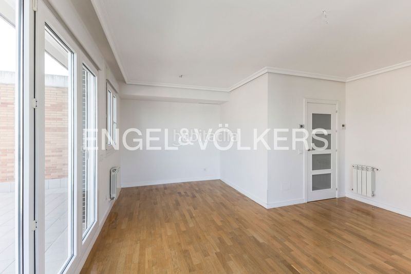 Foto d52b19d2-d750-4a26-b267-7d2a386bf15e. Àtic amb calefacció aparcament piscina a Valdebebas - Valdefuentes Madrid