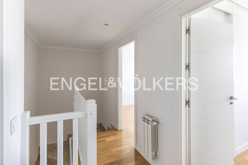 Foto ff9d8967-9190-4fce-8f61-9e9839e5cc3c. Àtic amb calefacció aparcament piscina a Valdebebas - Valdefuentes Madrid