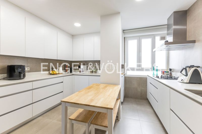 Foto 66e7ded0-26da-4551-bdf8-898a6df5443f. Pis amb calefacció a Pacífico Madrid