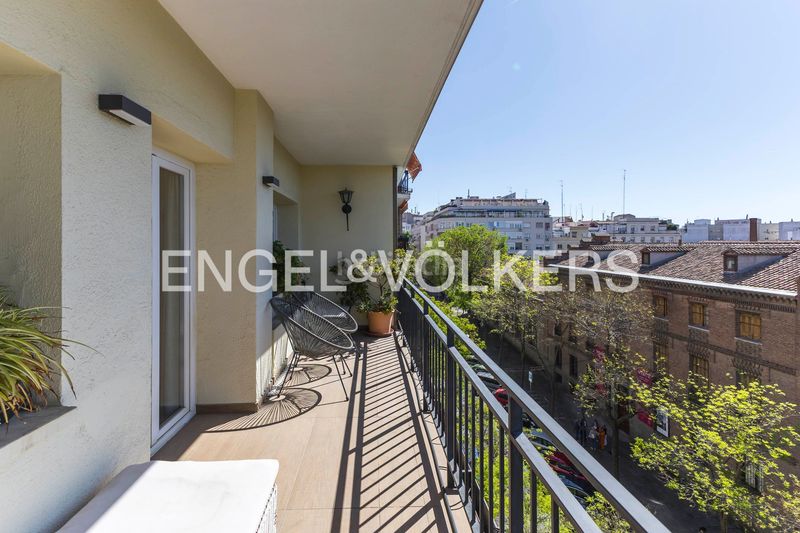 Foto adb1f726-22b4-4566-89d5-5cee8243f1ea. Pis amb calefacció a Pacífico Madrid