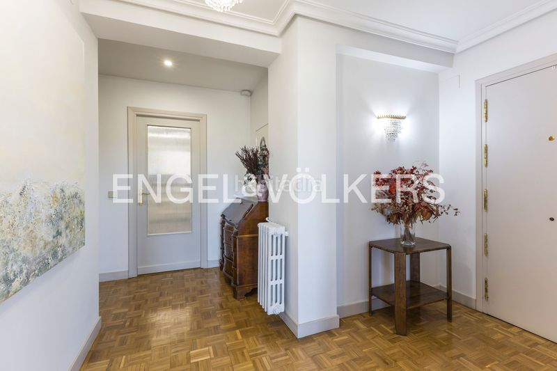 Foto c4436789-1f8c-4723-9db1-8c792f210b66. Pis amb calefacció a Pacífico Madrid