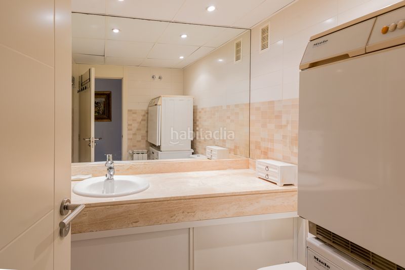 Foto 2f13468f-639f-4a8b-9f8f-d3a23b7301b7. Apartament amb calefacció aparcament piscina a Viñas Viejas Boadilla del Monte