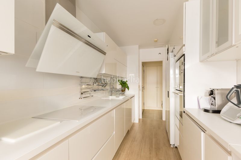 Foto 81087459-0f4f-4e15-a09b-60a0b386c376. Apartament amb calefacció aparcament piscina a Viñas Viejas Boadilla del Monte