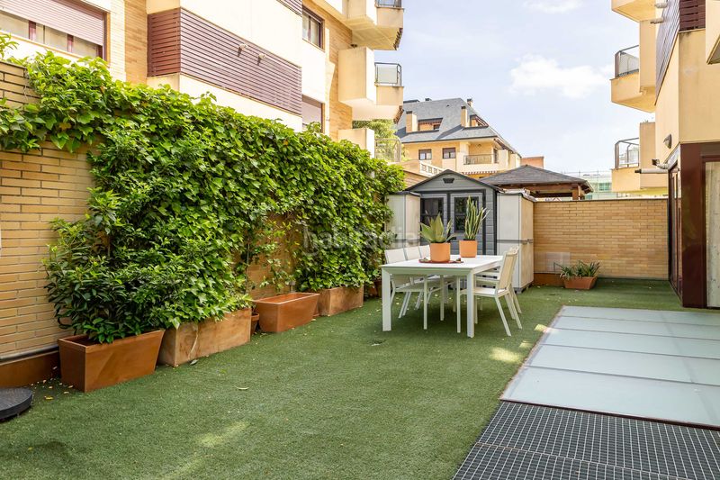 Foto cf7e428f-4724-4d19-a02e-fab6b9ff179a. Apartament amb calefacció aparcament piscina a Viñas Viejas Boadilla del Monte