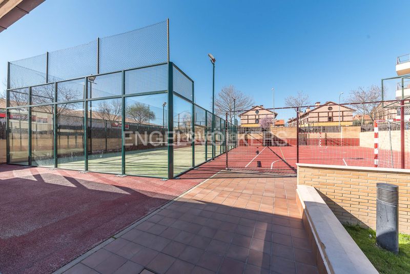Foto f7076cb1-1767-4744-9611-f9042298ee56. Apartament amb calefacció aparcament piscina a Viñas Viejas Boadilla del Monte