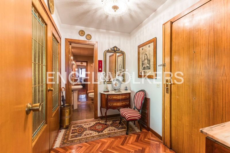 Foto 59d8caee-fd94-4473-a1d3-3ac37b576913. Pis amb calefacció aparcament piscina a Nueva España Madrid