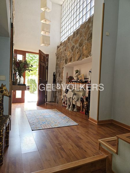 Foto b7a29788-9c1b-46fa-ac96-aa73b380622a. Casa amb calefacció aparcament piscina a Alpedrete