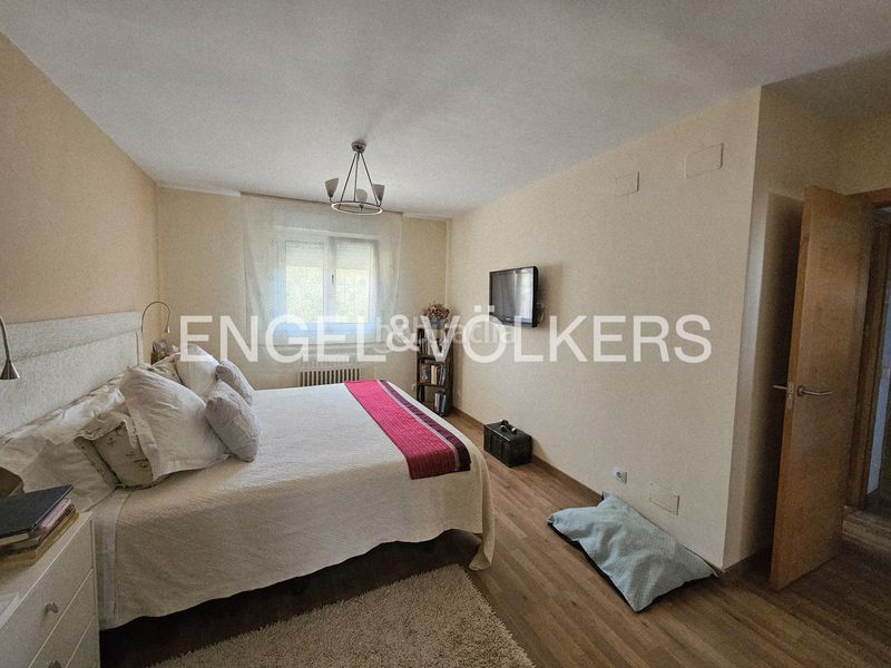 Foto bc59877c-3eba-465d-a06d-521c4a658fff. Casa amb calefacció aparcament piscina a Alpedrete