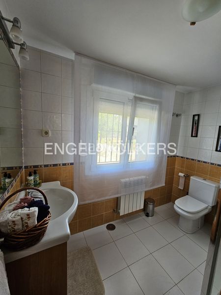 Foto dc160132-7550-4fad-8eef-a1109e126435. Casa amb calefacció aparcament piscina a Alpedrete