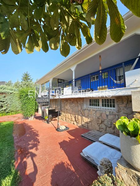 Foto f8e18c9b-48cb-44c3-91e7-192042a96e7e. Casa amb calefacció aparcament piscina a Alpedrete