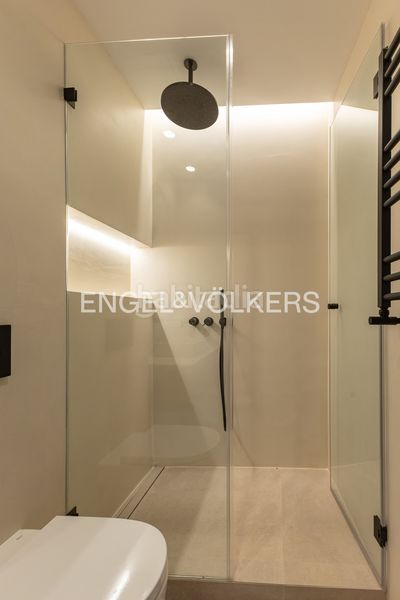 Foto 28b22d9e-2604-4d2d-817d-41b15db3f0a2. Pis amb calefacció a Palacio Madrid