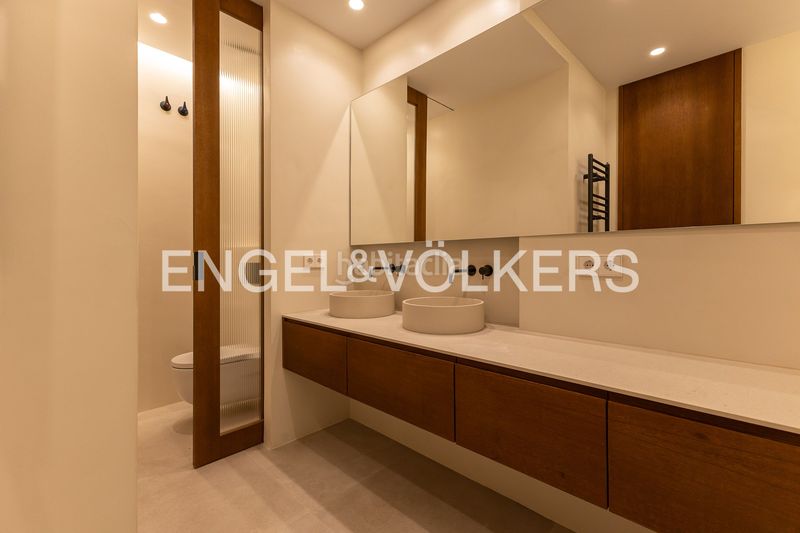 Foto 4328961a-beb3-4cb4-b7cf-2b6105ca55cf. Pis amb calefacció a Palacio Madrid