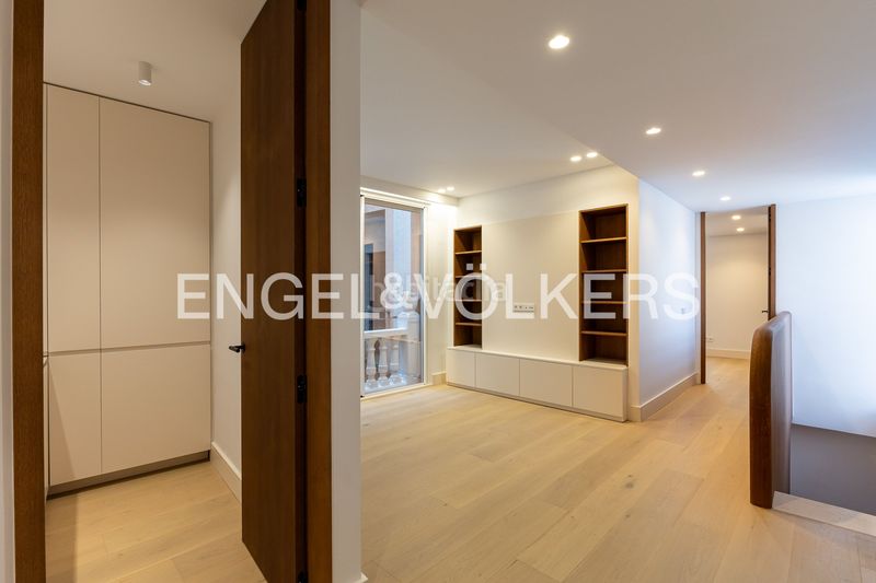 Foto bec21705-487b-4918-9eef-70c72af5f41f. Pis amb calefacció a Palacio Madrid