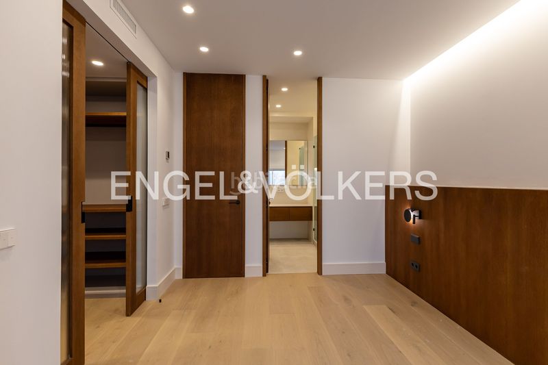 Foto d7587fe7-9ebe-4b75-be71-3fcb0aca57b2. Pis amb calefacció a Palacio Madrid