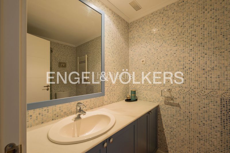 Foto 463cb85e-f6aa-48f3-a319-676a5971fa9a. Casa amb calefacció aparcament piscina a Viñas Viejas Boadilla del Monte