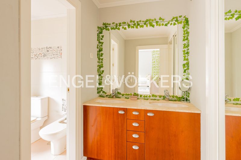 Foto 913e99c1-be76-4c26-869c-f042624828eb. Casa amb calefacció aparcament piscina a Viñas Viejas Boadilla del Monte