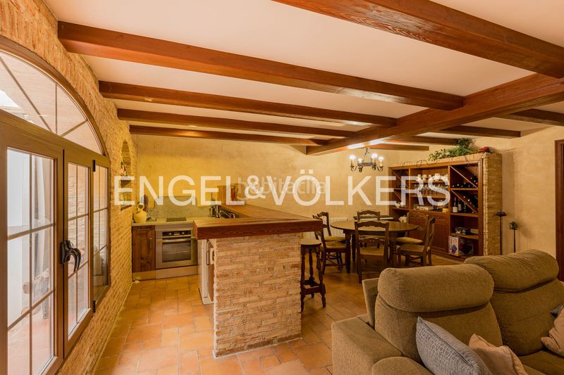 Foto c5830a29-439c-461f-9020-0313203fc495. Casa amb calefacció aparcament piscina a Viñas Viejas Boadilla del Monte