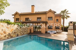 Casa a Cubas de la Sagra. Exclusividad y privacidad residencial en cubas