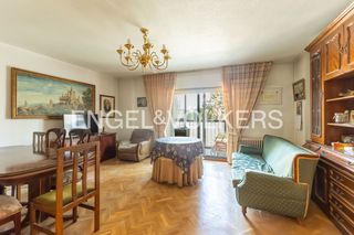 Pis a Villa de Marin