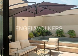 Miete Dachwohnung in El Viso. Atico exquisito y luminoso en el corazón de la ciudad