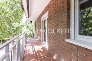 Location Appartement  Alcalá. Piso de 3 dormitorios en quinta de los molinos