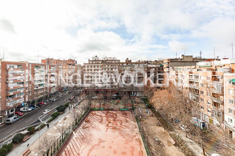 Foto c14028c6-df6f-4512-bf37-36186481821d. Pis amb calefacció aparcament a Prosperidad Madrid