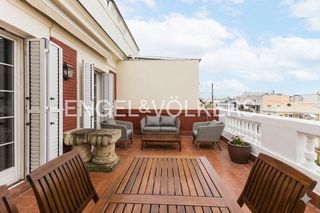 Miete Dachwohnung  José abascal. Elegancia y luz en almagro ático clásico con terraza y vistas de